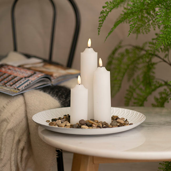 Wax LED Trueflame Flickering Pillar Candle White (5DX18cmH)